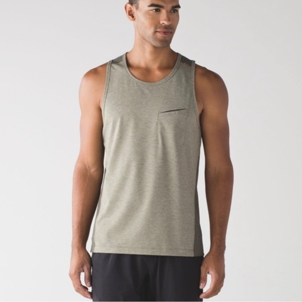 Lululemon License to Train Tank Top Green Size Large